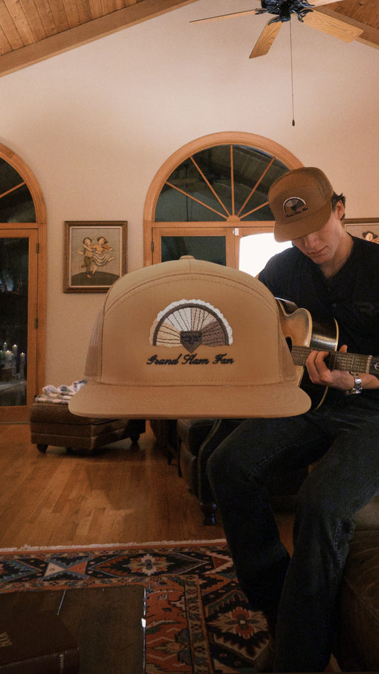 Grand Slam Fan - Caramel 7